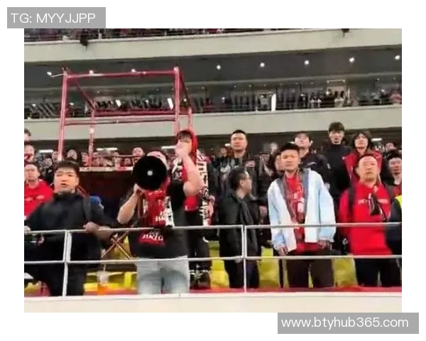 蓉城球迷首轮挑衅河南遭三杀官方公开谴责引发热议 蓉城球迷首轮挑衅河南遭三杀官方公开谴责引发热议