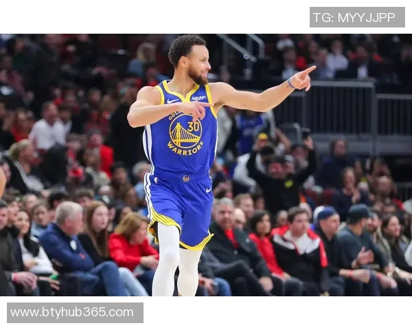 赛斯库里分享勇士首秀感受重温归属感引发斯蒂芬关注 赛斯库里分享勇士首秀感受重温归属感引发斯蒂芬关注