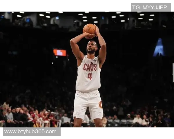 莫布里表现出色12投7中收获17分10篮板5助攻2盖帽助球队稳定胜利