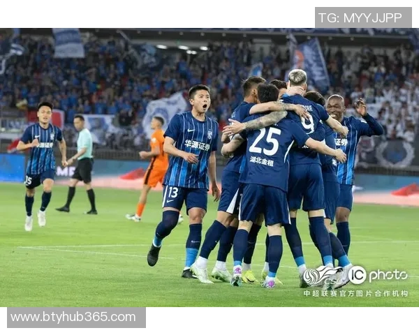 三镇希望续约邓涵文未果媒体人透露背后原因与未来展望